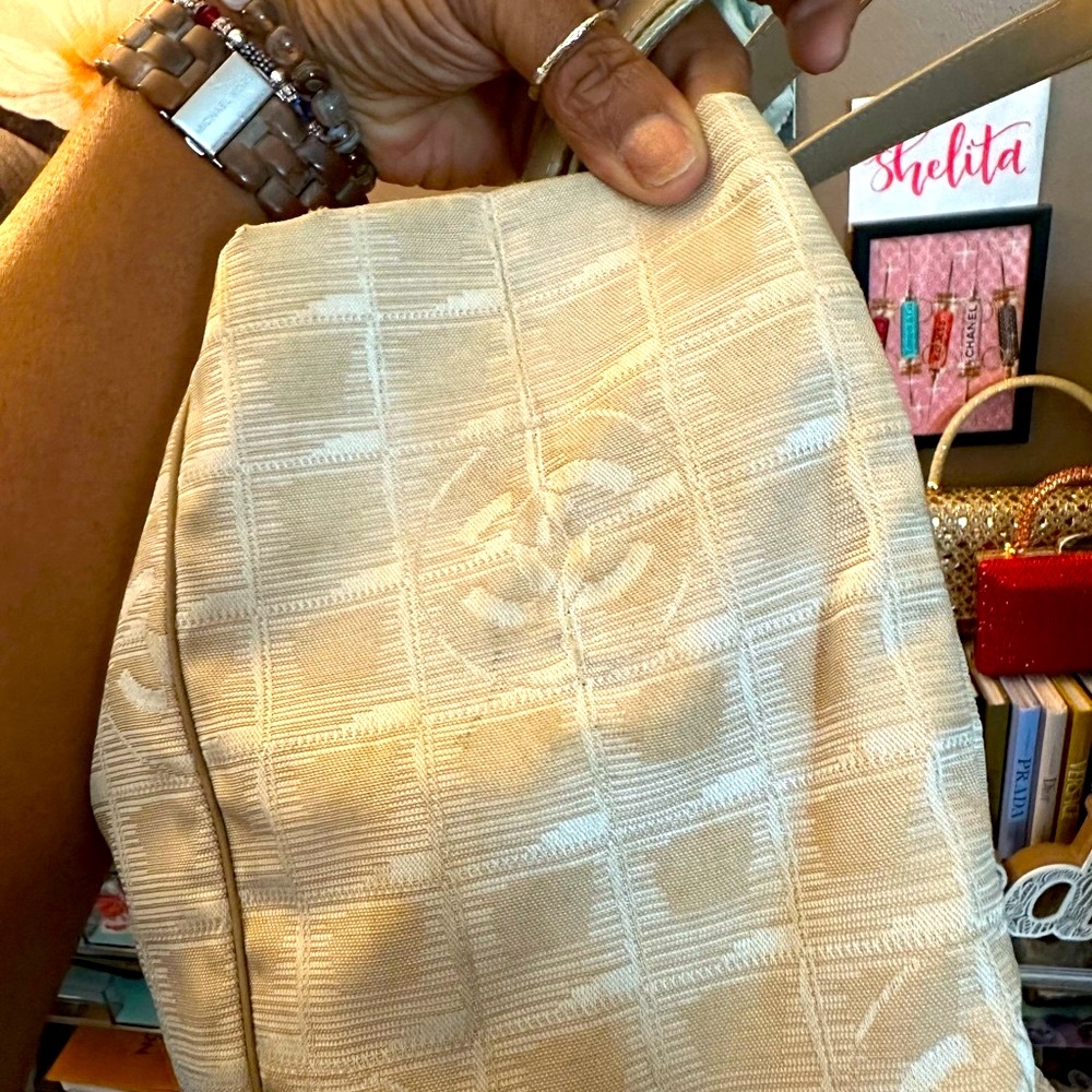 vintage Authentic Chanel Travel Line Beige CC Nylon Leather Tote Bag - Picture 6 of 17